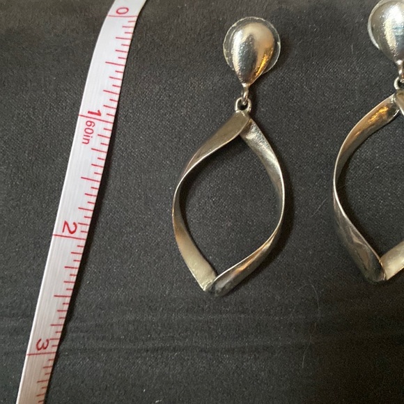 FREE w/purchase of any item $10 or more. Drop Earrings Silver Plated - Picture 6 of 9